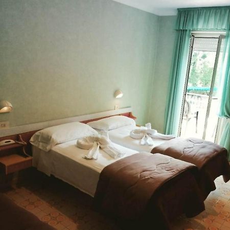 Hotel Elvira Fiuggi Eksteriør bilde